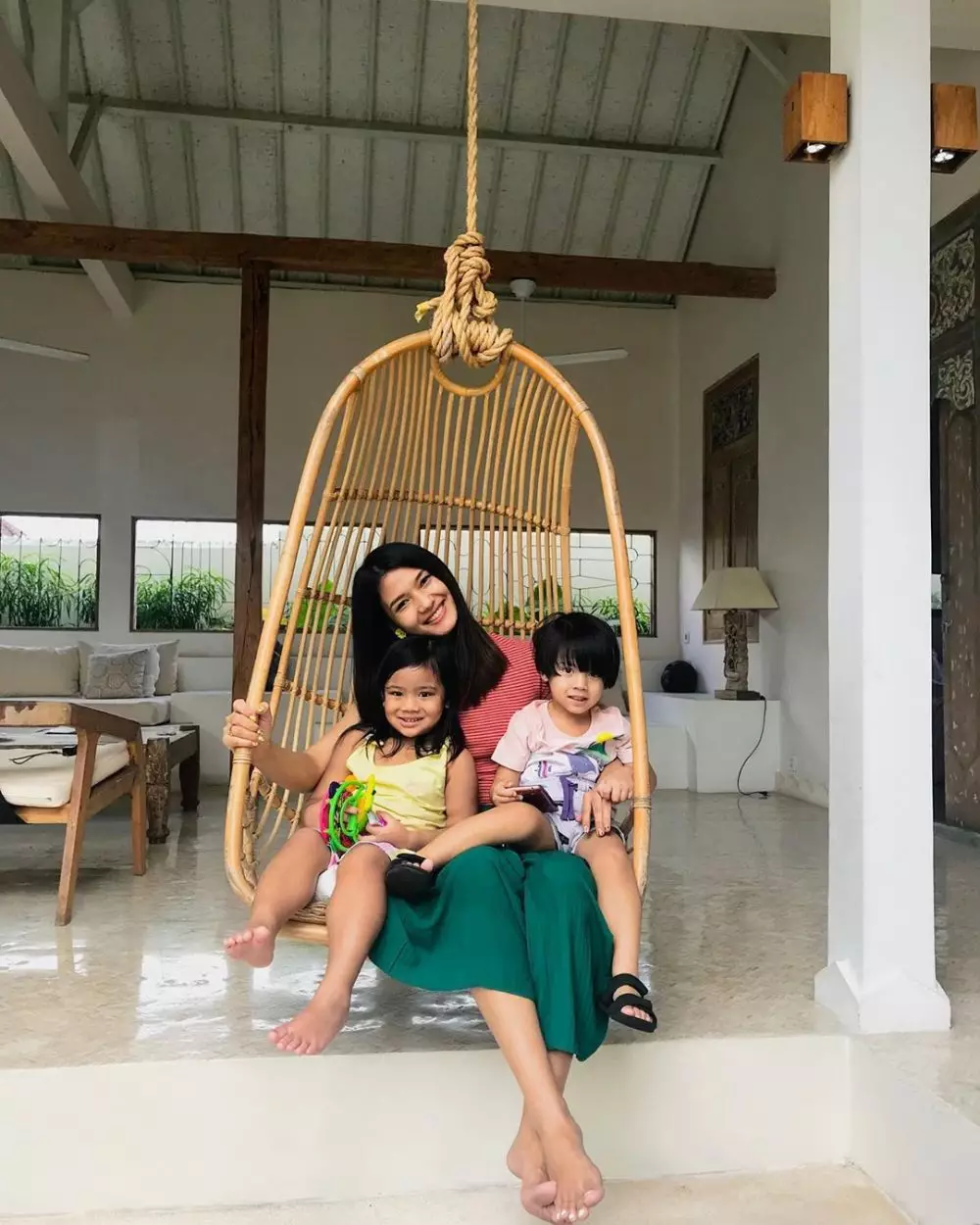 Potret cantik Duma Riris di usia 36 tahun © 2020 brilio.net Potret cantik Duma Riris di usia 36 tahun © 2020 brilio.net