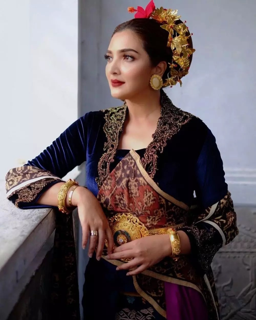 Seleb cantik saat bersanggul  © 2020 brilio.net Seleb cantik saat bersanggul  © 2020 brilio.net