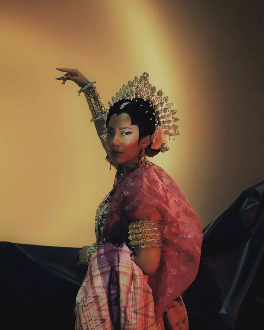 Seleb cantik saat bersanggul  © 2020 brilio.net Seleb cantik saat bersanggul  © 2020 brilio.net