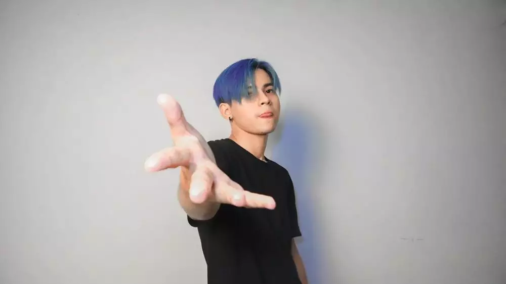 arnold anott manglingi Berbagai sumber arnold anott manglingi Berbagai sumber