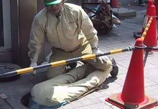 aksi totalitas tukang bangunan Berbagai Sumber