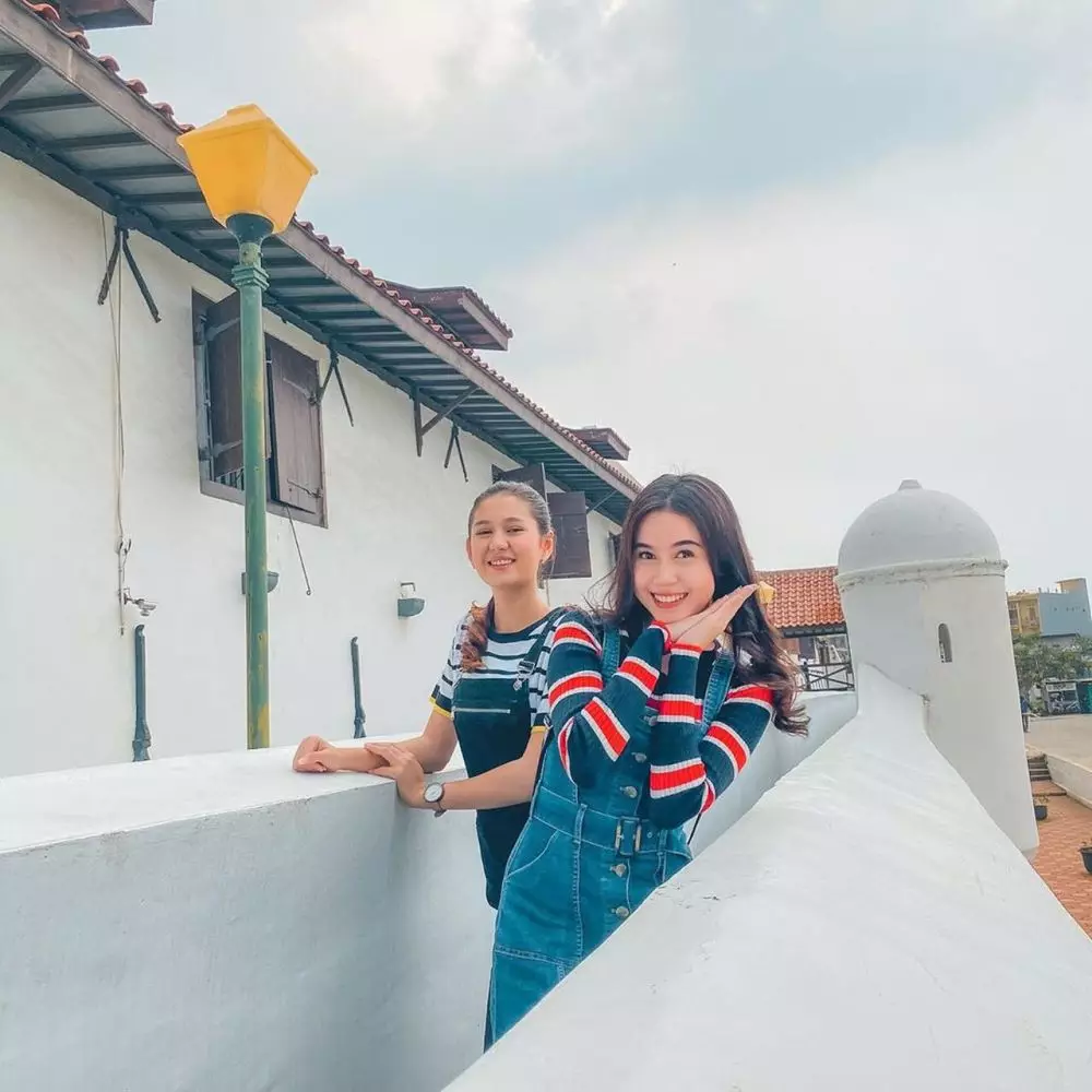 Bella Zoe deket bagnet Berbagai sumber Bella Zoe deket bagnet Berbagai sumber