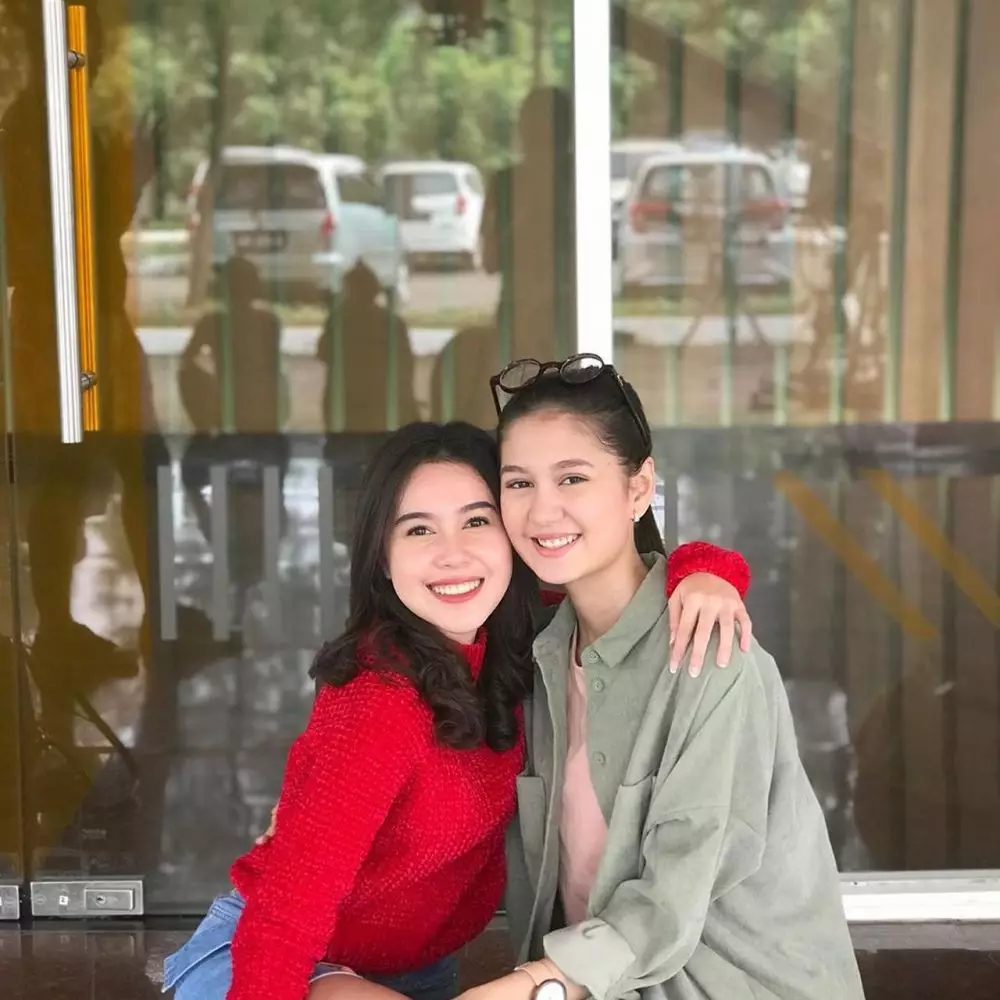 Bella Zoe deket bagnet Berbagai sumber Bella Zoe deket bagnet Berbagai sumber