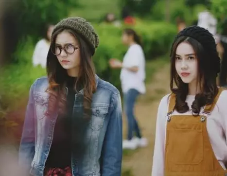 Bella Zoe deket bagnet Berbagai sumber Bella Zoe deket bagnet Berbagai sumber