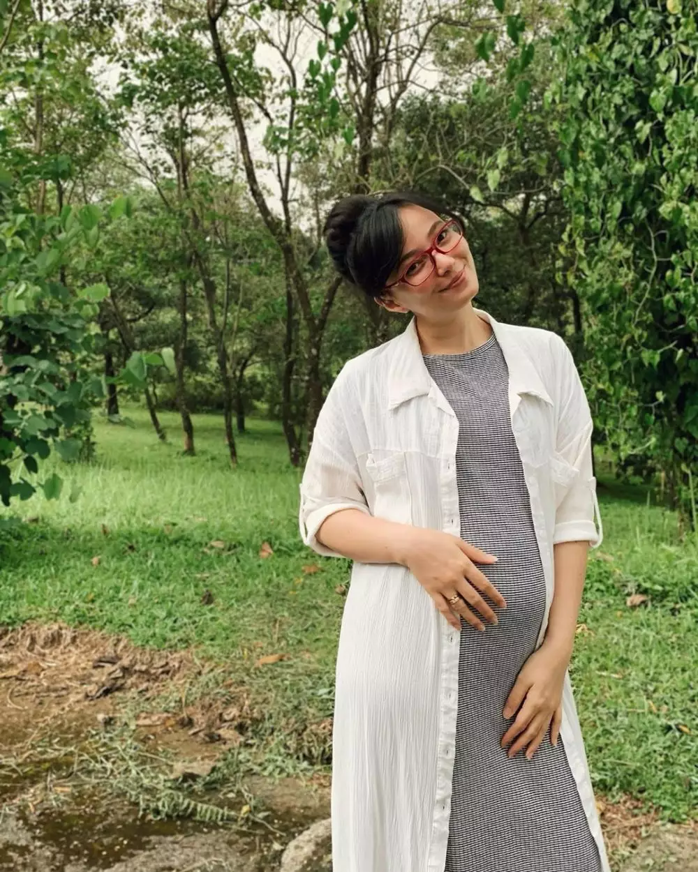 Asmirandah OOTD simpel Instagram Asmirandah OOTD simpel Instagram