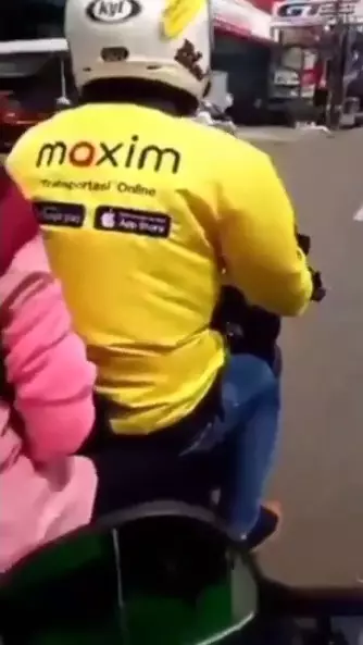 Driver ojol saling bantu  Instagram/@ceritaojekonline.id Driver ojol saling bantu  Instagram/@ceritaojekonline.id