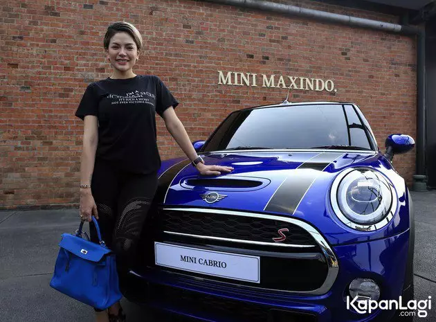 Mobil canggih seleb © 2020 brilio.net Mobil canggih seleb © 2020 brilio.net