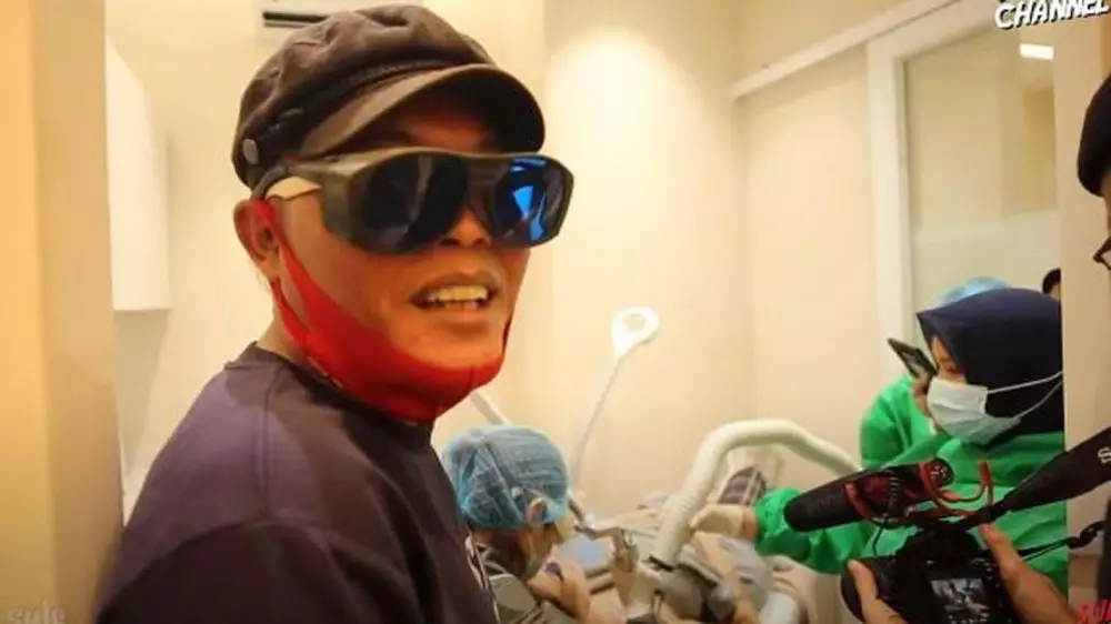 Sule hapus tato Berbagai sumber