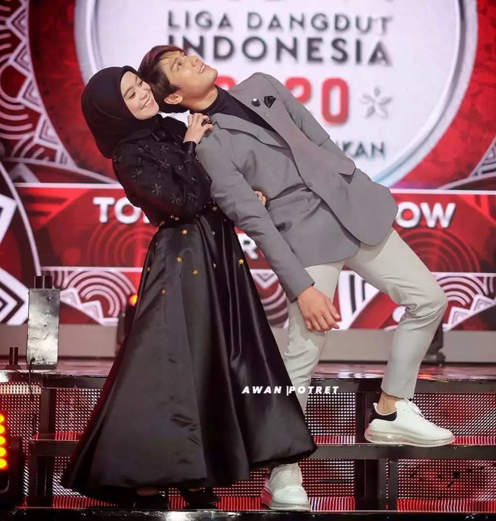 Rizky Billar lida lesty Berbagai sumber