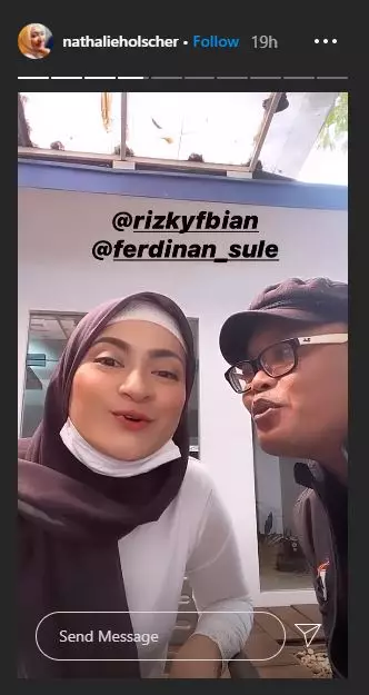 Nathalie Holscher berhijab Instagram