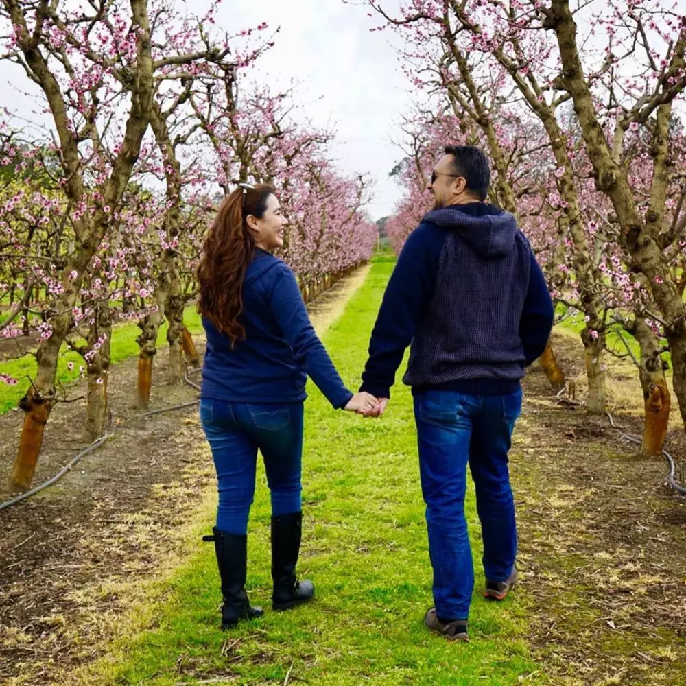 Potret mesra Nia dan Ari Instagram