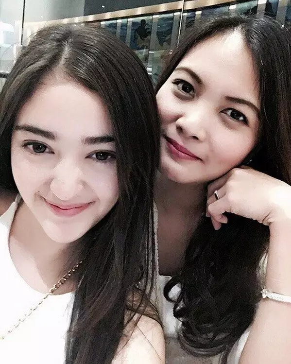 Potret kompak pesinetron & sang ibu Instagram