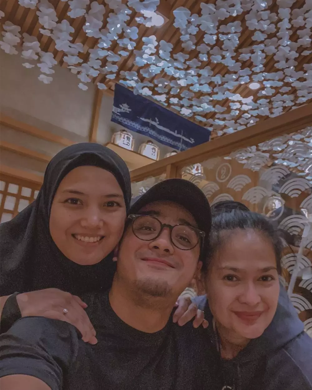 Kedekatan seleb wanita dengan ibu mertua © 2020 brilio.net