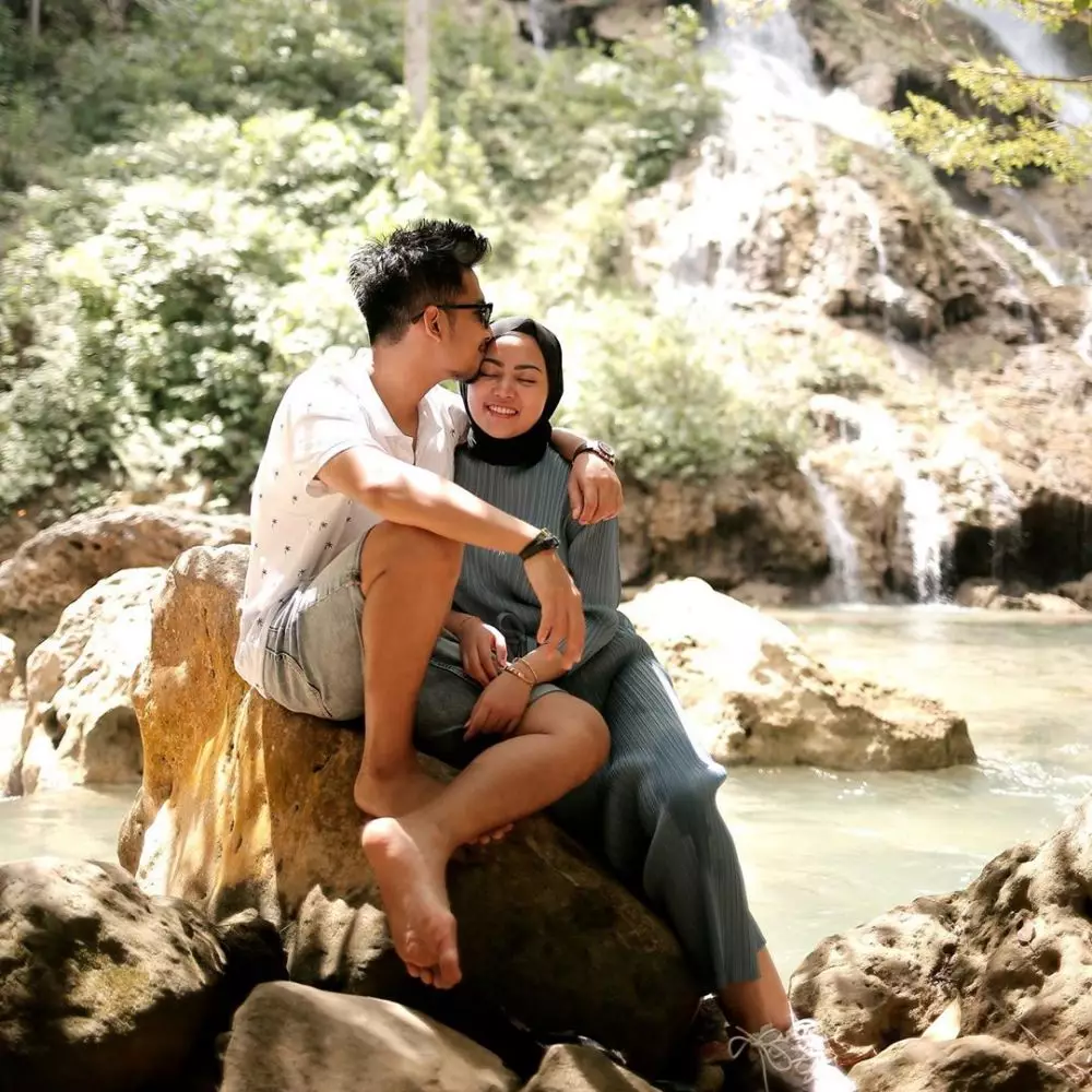 seleb dapat hadiah mewah dari kekasih apartemen berbagai sumber