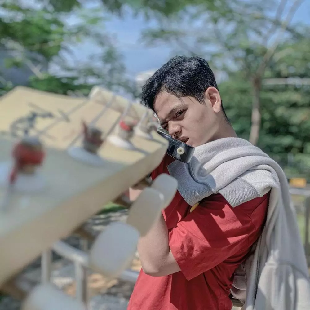 rifat darwis 17 tahun Berbagai sumber