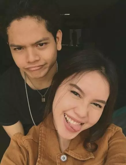 rifat darwis 17 tahun Berbagai sumber