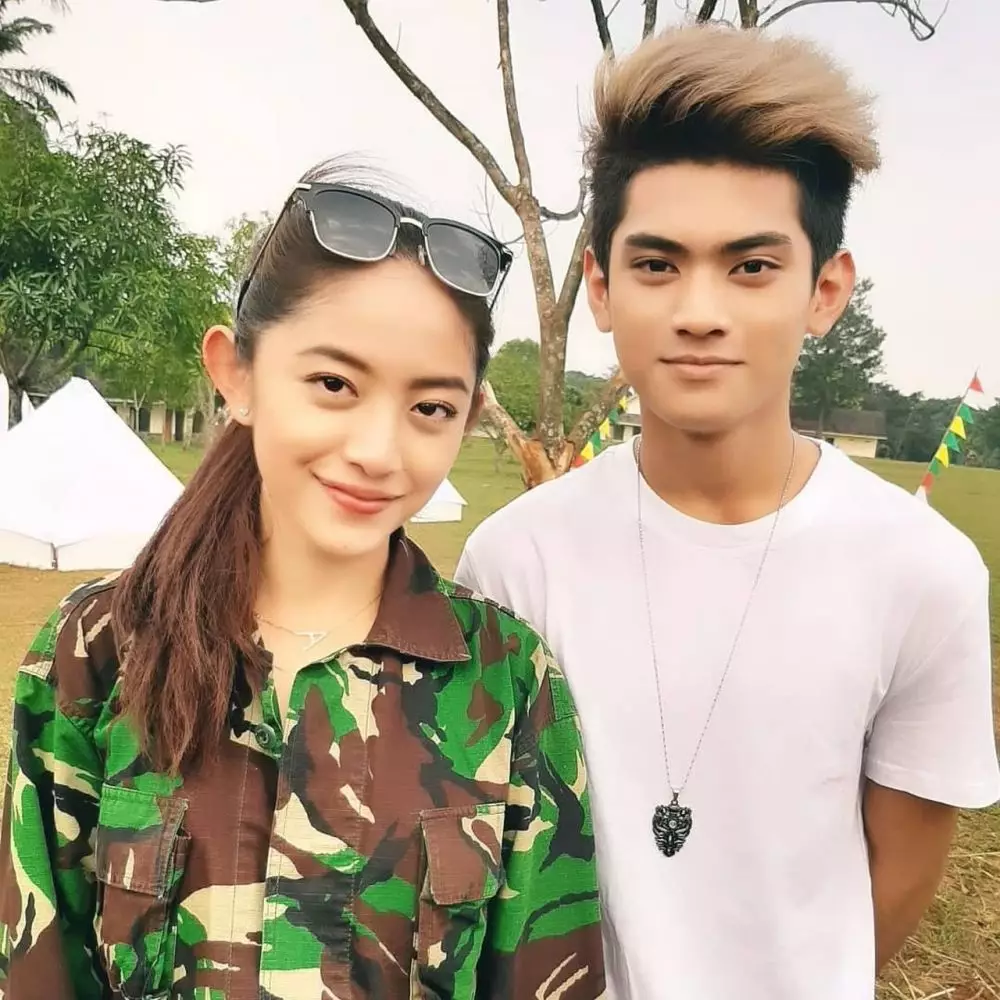 natalie scen LDK Berbagai sumber natalie scen LDK Berbagai sumber