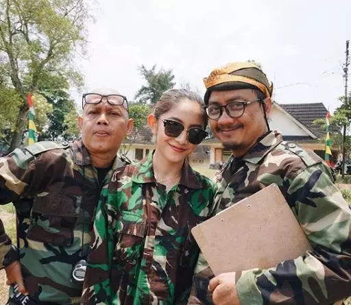 natalie scen LDK Berbagai sumber natalie scen LDK Berbagai sumber