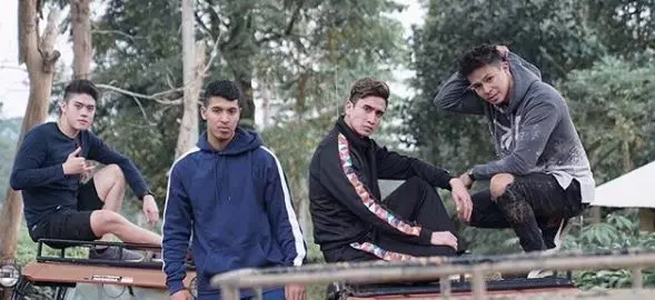 fero dan verrell sahabatan Berbagai sumber