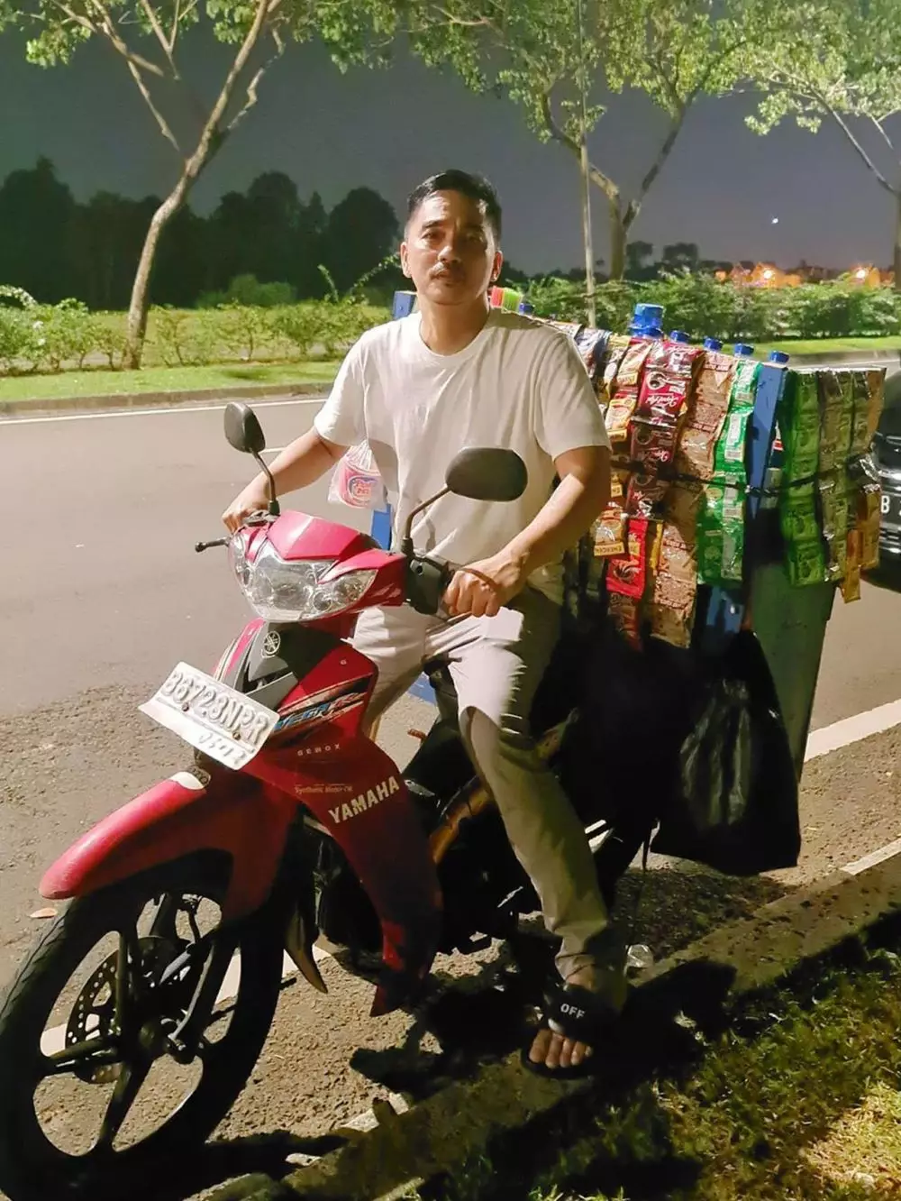 enda ungu jualan keliling Berbagai sumber enda ungu jualan keliling Berbagai sumber