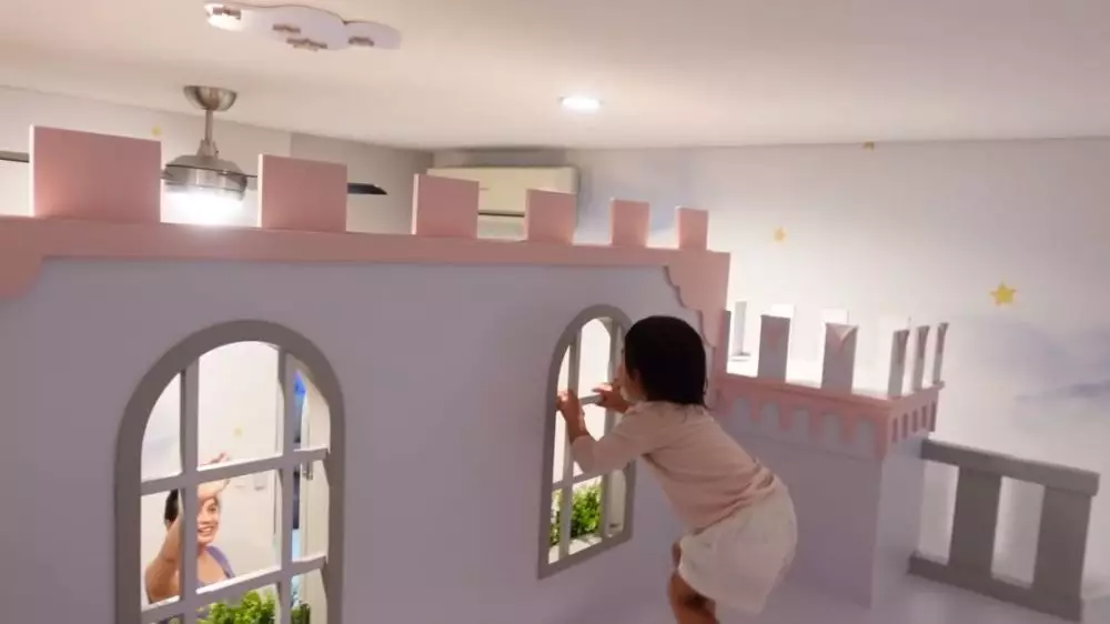 potret kamar Nastusha YouTube