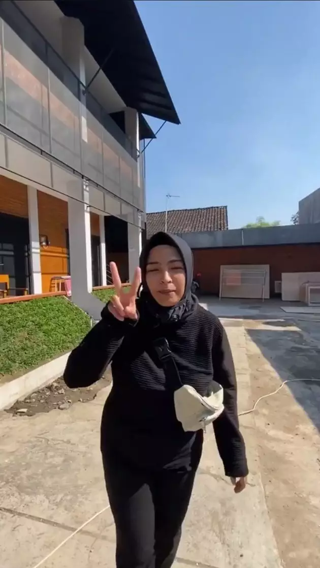 tantri kost Berbagai sumber