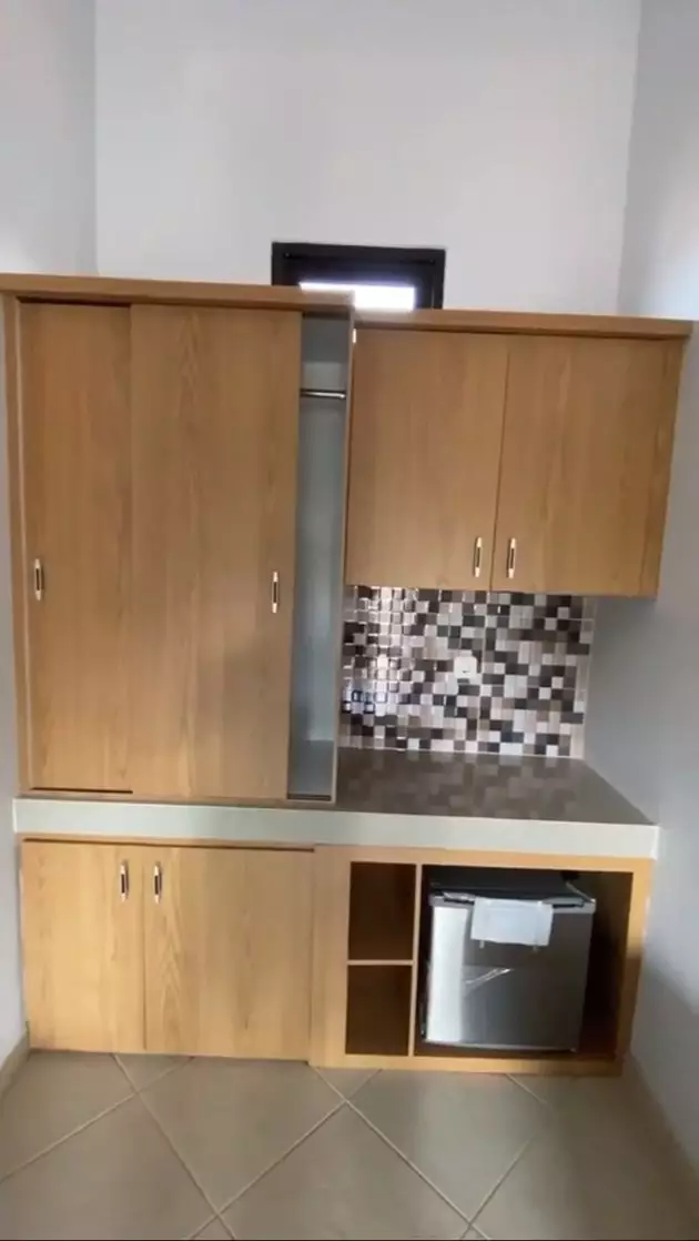 tantri kost Berbagai sumber