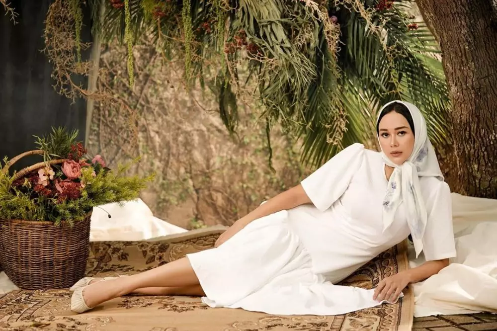 gaya pemotretan aura kasih © 2020 Instagram gaya pemotretan aura kasih © 2020 Instagram