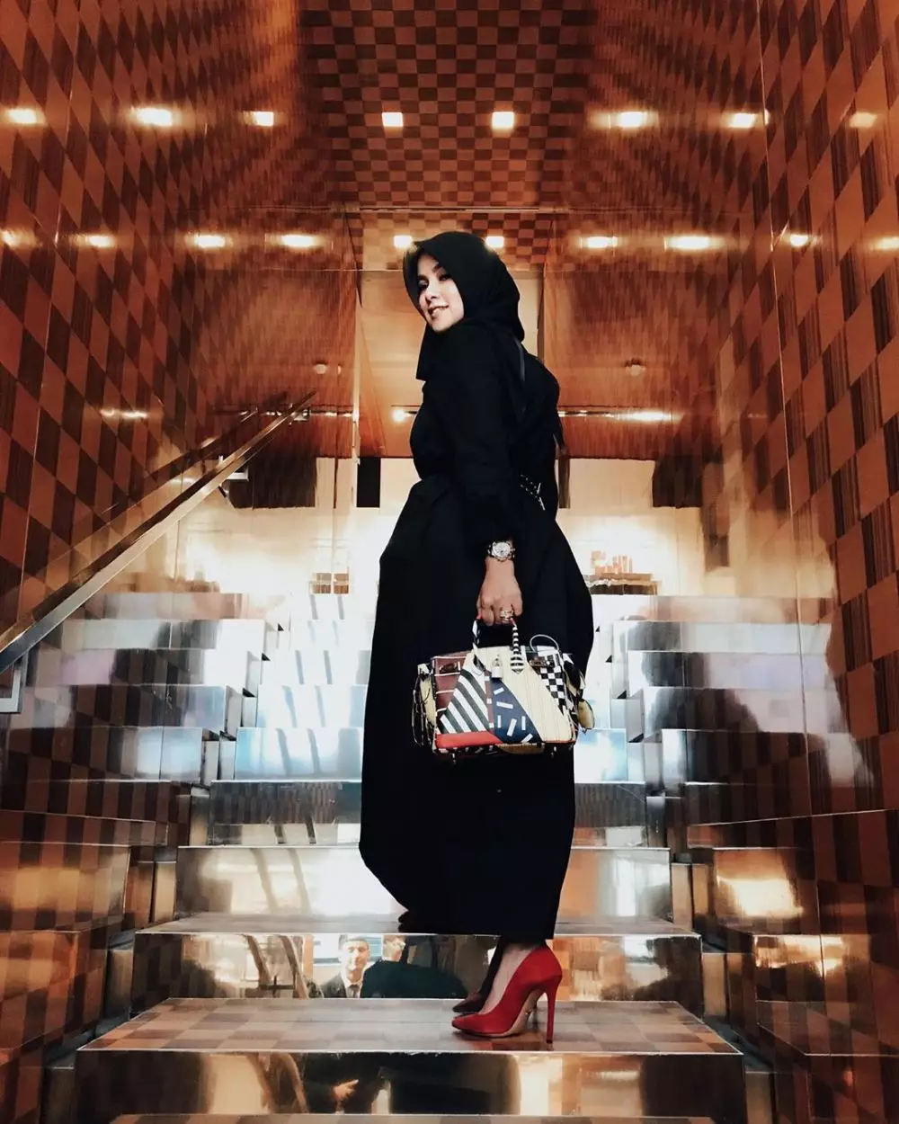 Gaya Olla Ramlan jinjing tas  Instagram Gaya Olla Ramlan jinjing tas  Instagram