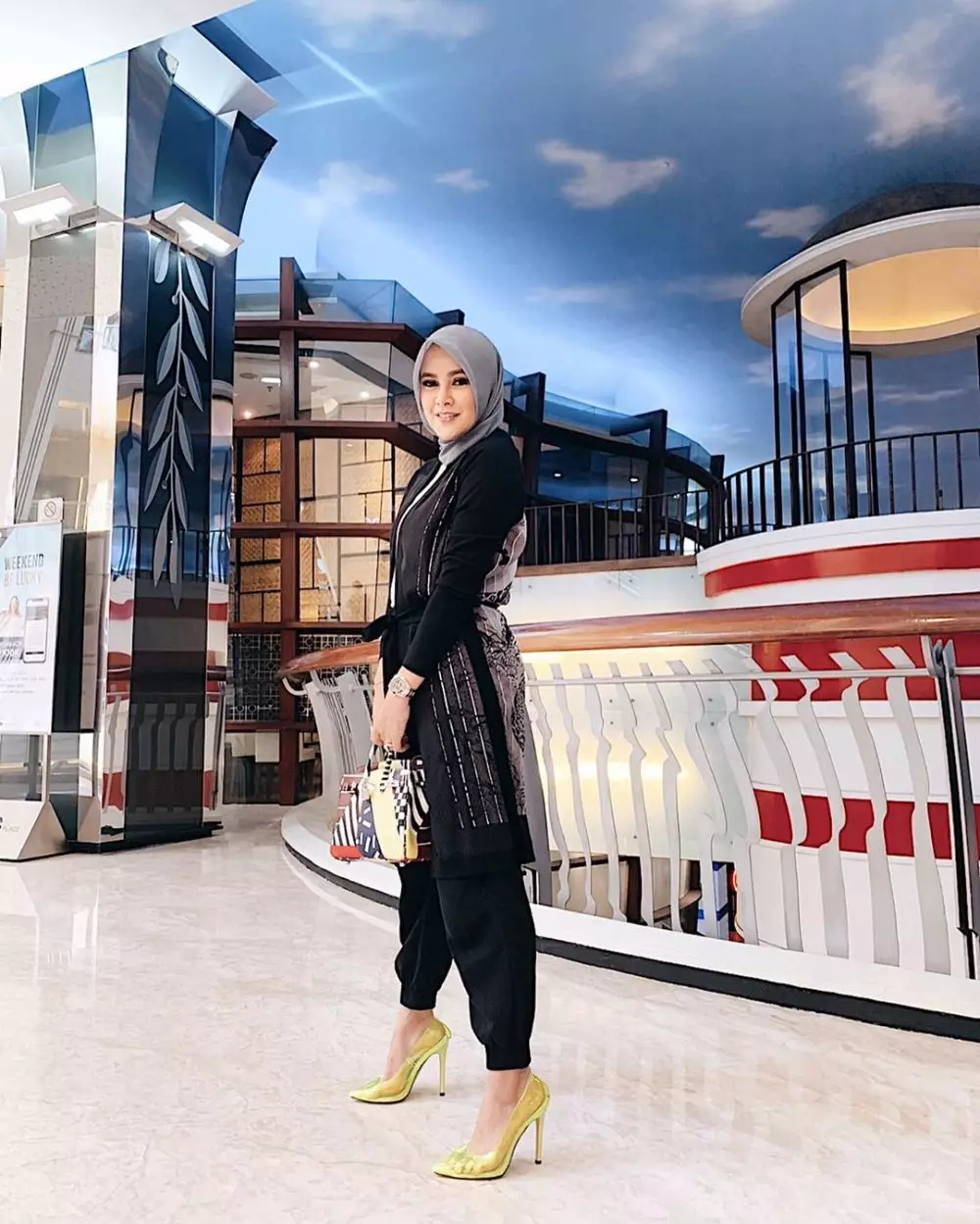 Gaya Olla Ramlan jinjing tas  Instagram Gaya Olla Ramlan jinjing tas  Instagram