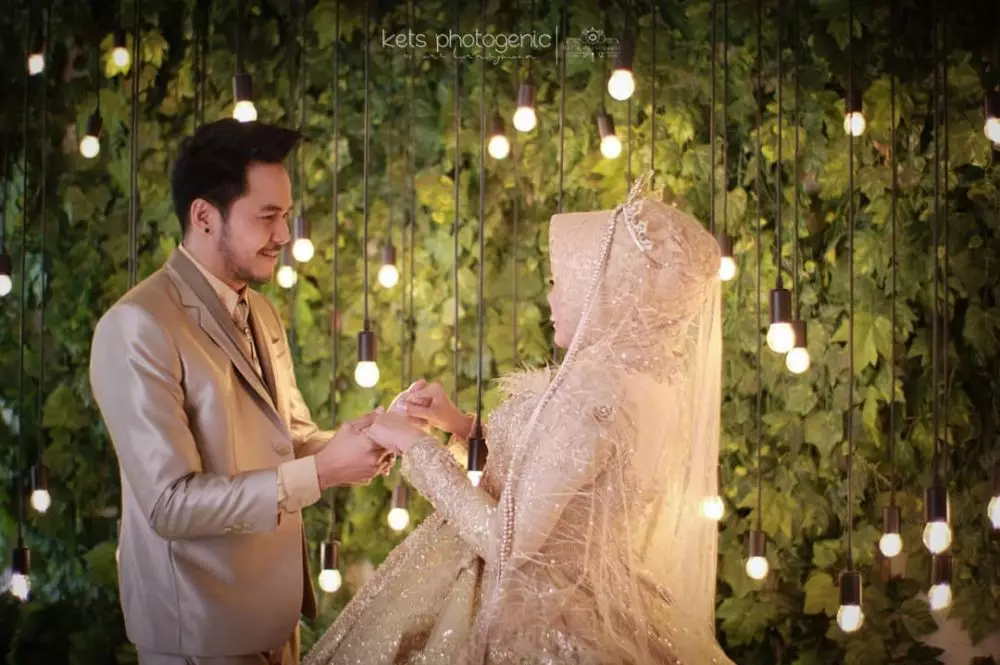 Elly sugigi pamer prewedd Berbagai sumber
