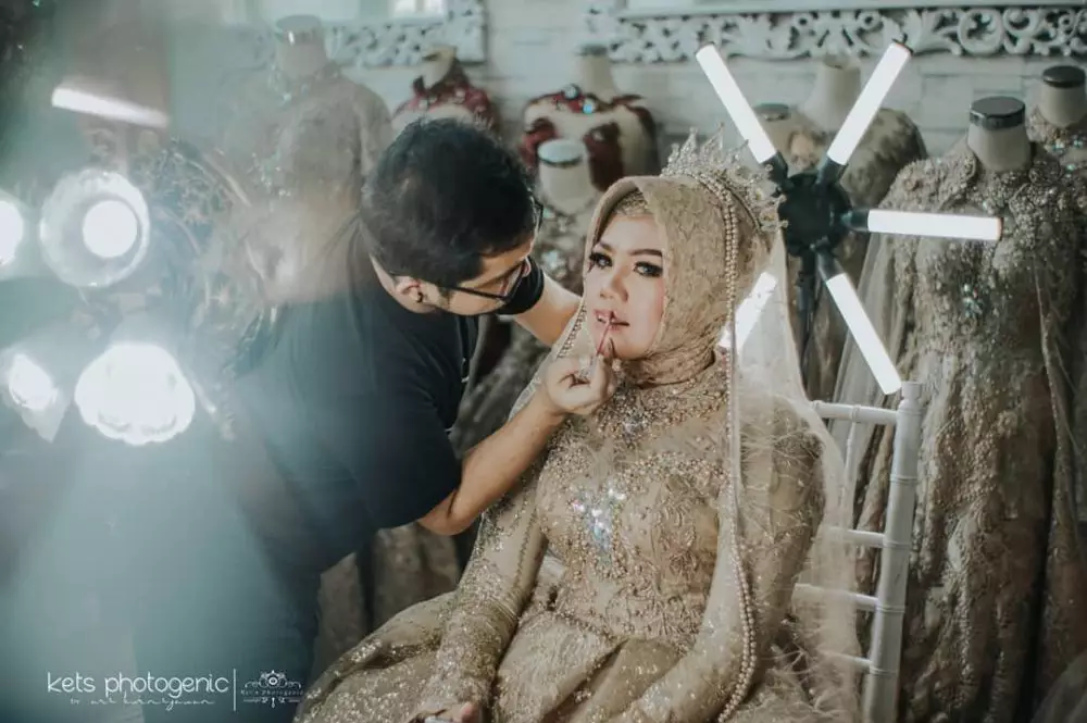 Elly sugigi pamer prewedd Berbagai sumber