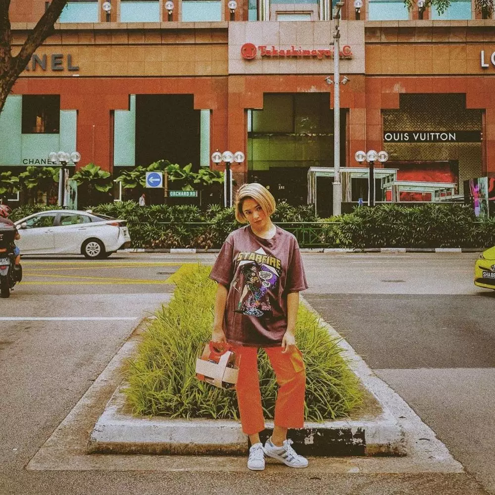 marshanda pendek Berbagai sumber