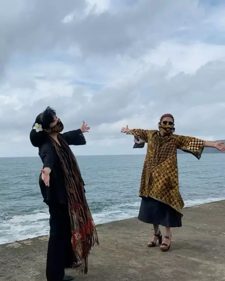 Pemotretan Susi Pudjiastuti berbagai sumber Pemotretan Susi Pudjiastuti berbagai sumber