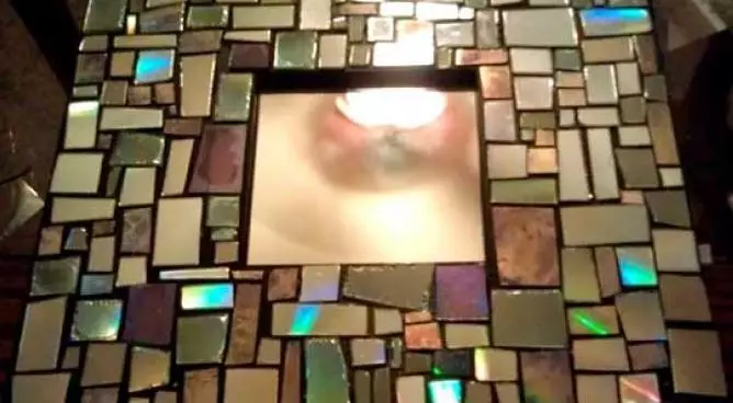 cara absurd manfaatkan CD bekas Berbagai Sumber