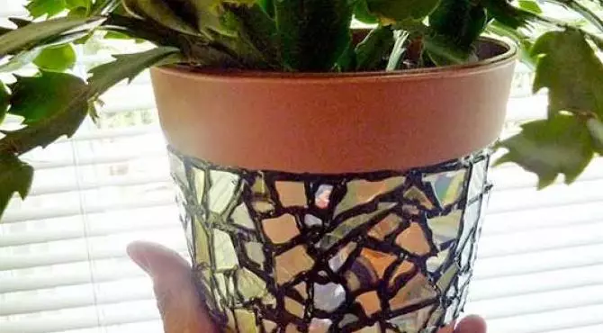 cara absurd manfaatkan CD bekas   Berbagai Sumber