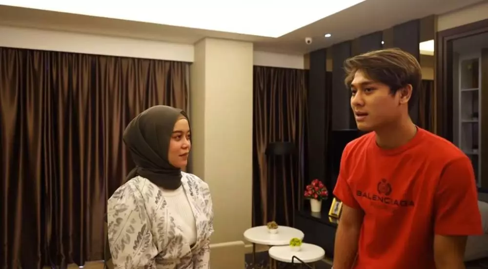 aktris dapat apartemen YouTube