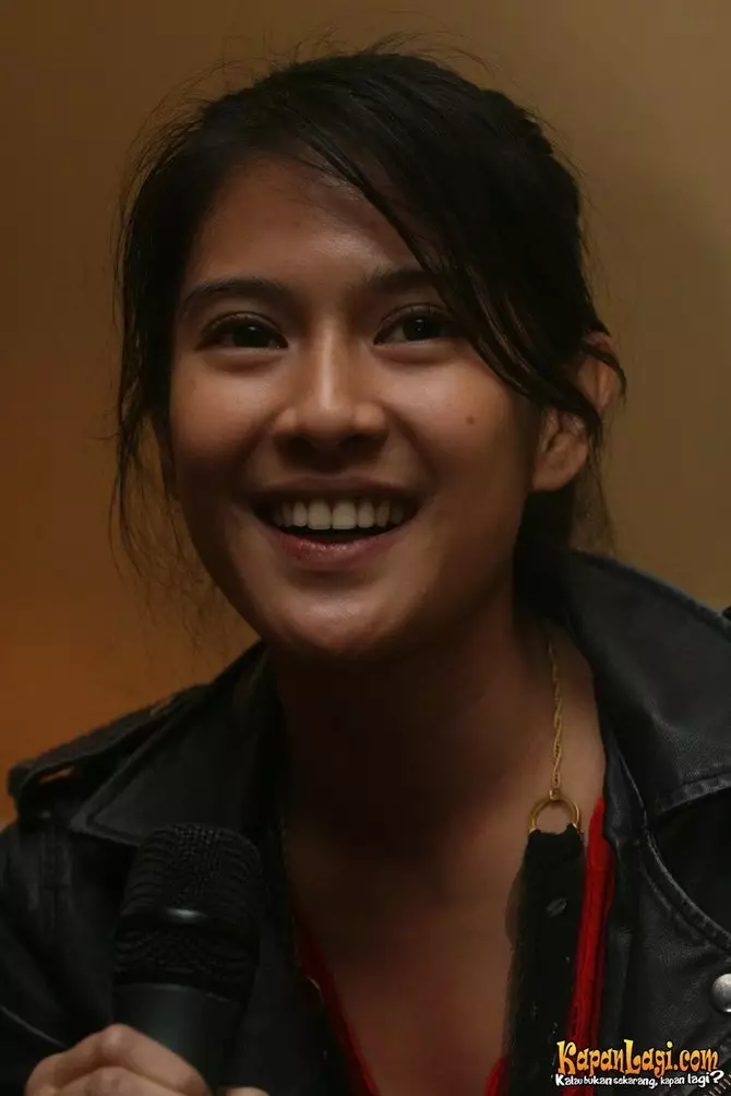 Dian Sastro di awal karier berbagai sumber