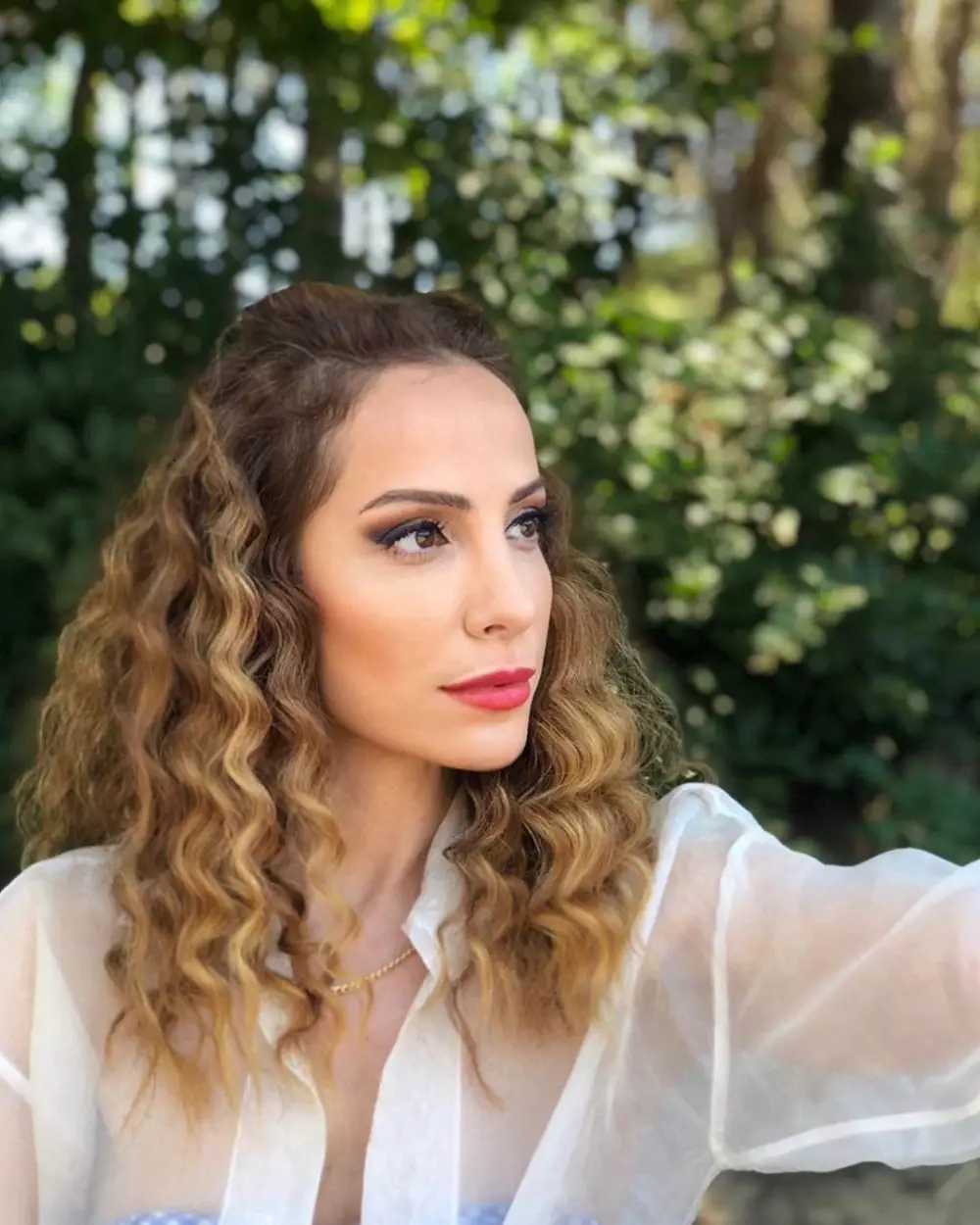 Kabar pemain drama Turki Cinta di Musim Cherry berbagai sumber