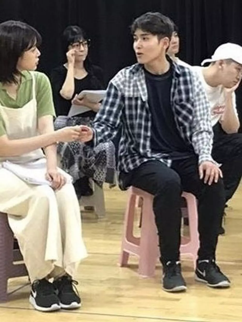 riowook nggak jelas Berbagai sumber