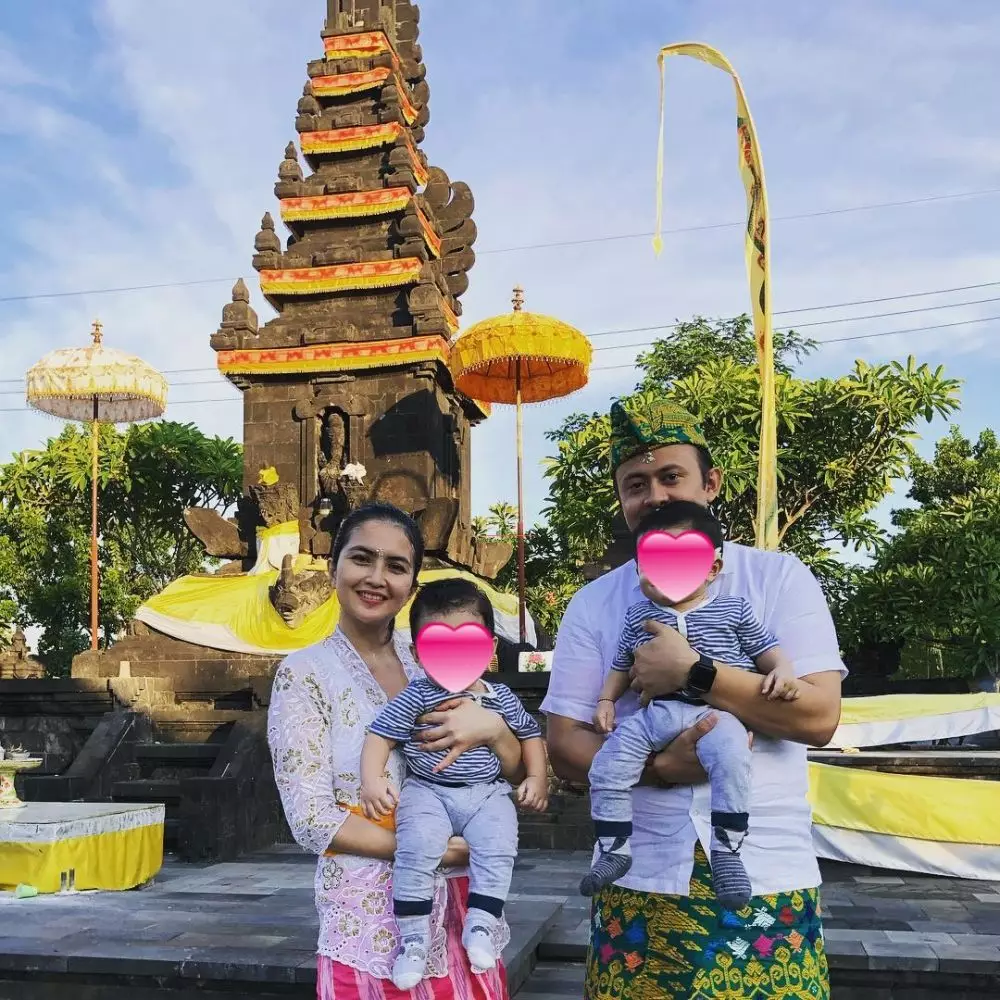 potret terbaru kadek devi Berbagai sumber potret terbaru kadek devi Berbagai sumber