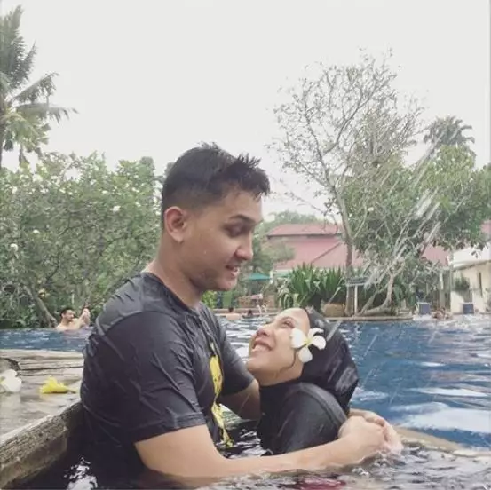 juan mantan syahnaz Berbagai sumber