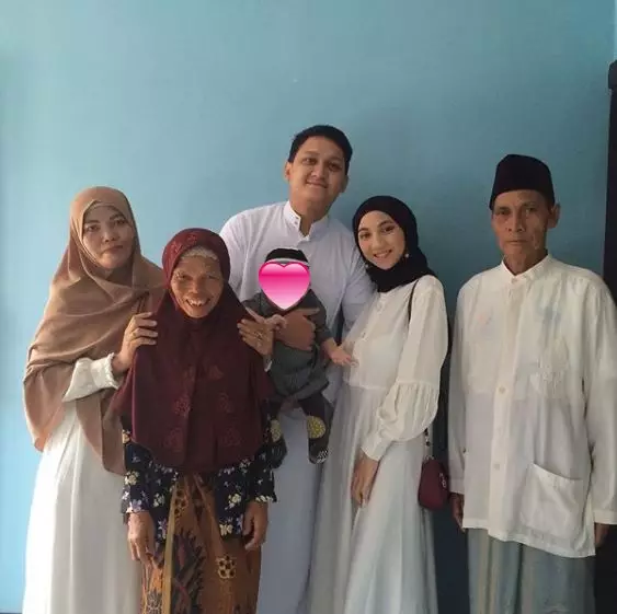 juan mantan syahnaz Berbagai sumber