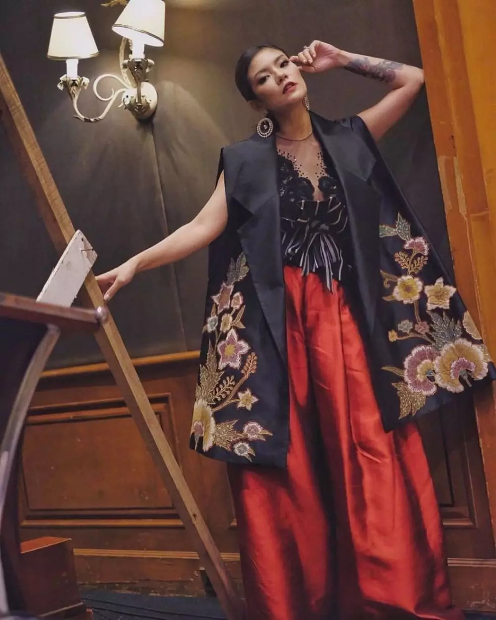 Hari Batik Nasional berbagai sumber