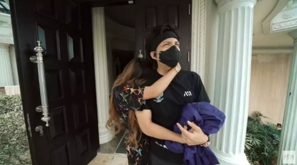 Aurel dan Atta usai LDR © 2020 brilio.net YouTube Aurel dan Atta usai LDR © 2020 brilio.net YouTube