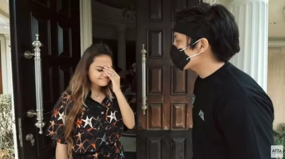 Aurel dan Atta usai LDR © 2020 brilio.net YouTube Aurel dan Atta usai LDR © 2020 brilio.net YouTube