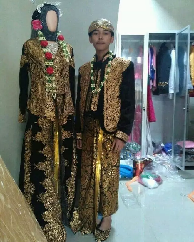 jomblo pura-pura punya pacar  Berbagai Sumber jomblo pura-pura punya pacar  Berbagai Sumber