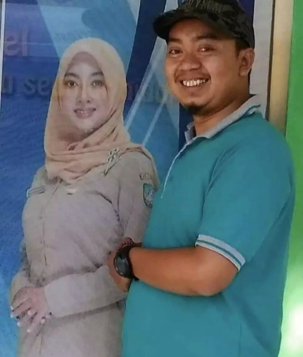 jomblo pura-pura punya pacar  Berbagai Sumber jomblo pura-pura punya pacar  Berbagai Sumber