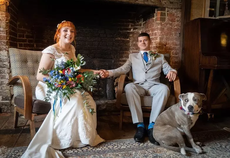 Potret pasangan yang nikah dengan cara unik © 2020 brilio.net