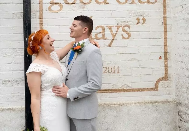 Potret pasangan yang nikah dengan cara unik © 2020 brilio.net